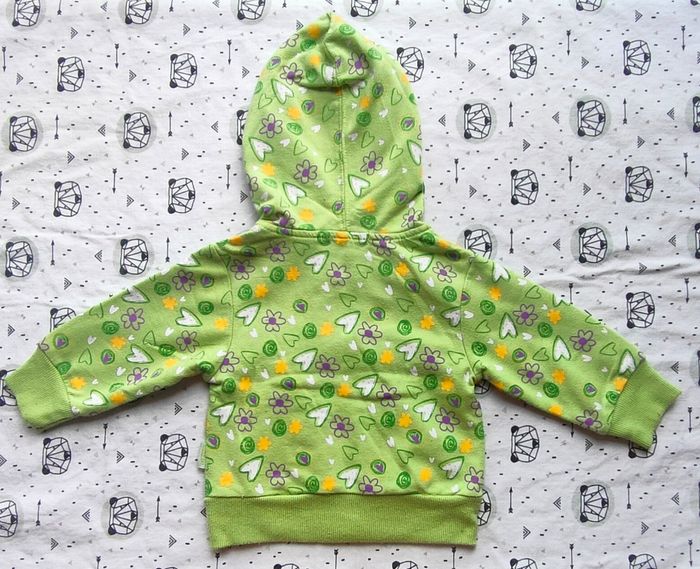 Veste à capuche taille 6 mois - photo numéro 3