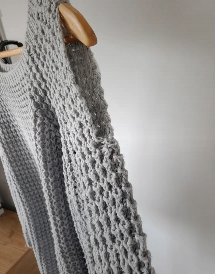 Pull gris - photo numéro 2