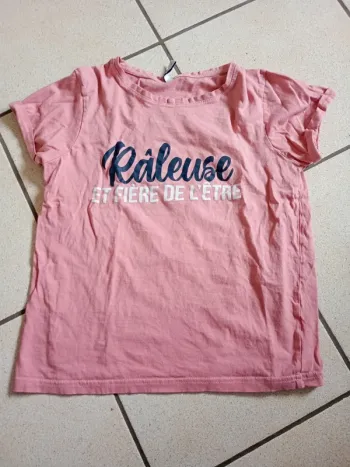 Tee shirt râleuse taille s 🔁