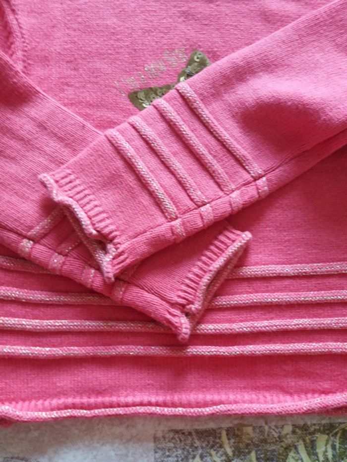 Pull avec étoile - photo numéro 3