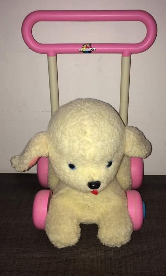 Trotteur Clairbois
Avec la tête qui bouge quand le trotteur avance 
Hauteur 46 cm 
Largeur 30 cm 
Profondeur 34 cm