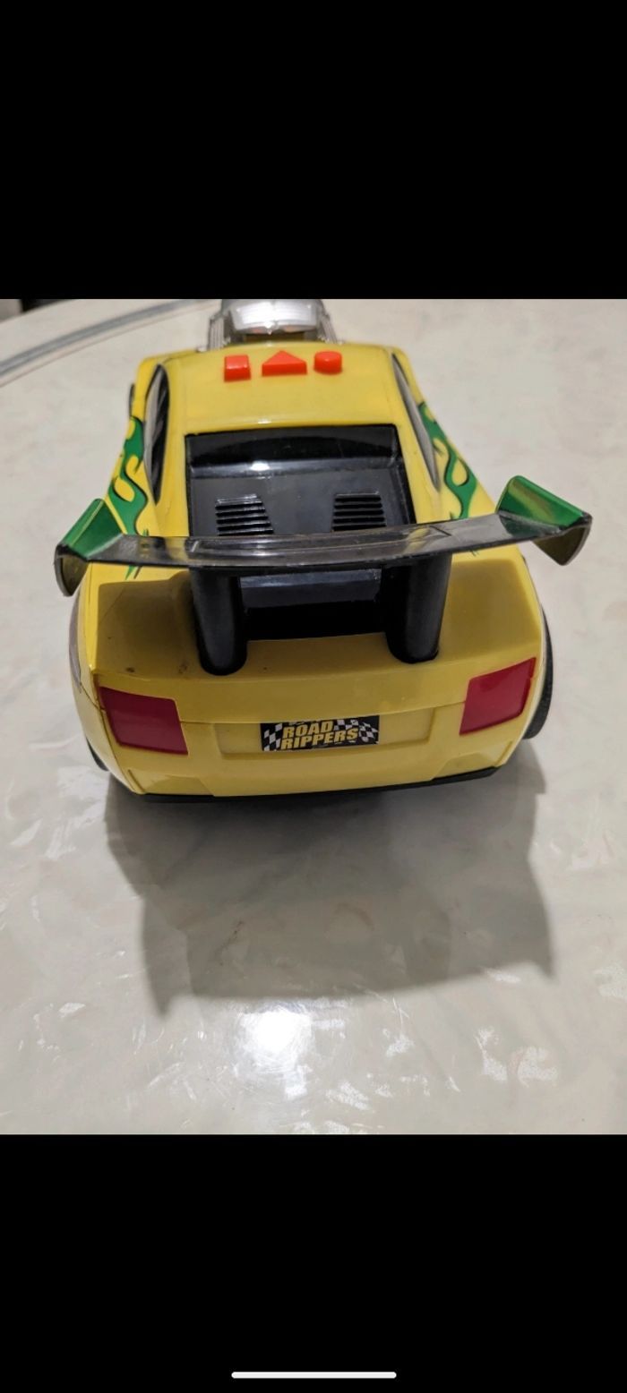 Belle voiture vintage avec son et lumière Road Rippers. - photo numéro 6