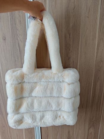 Sac cabas fausse fourrure
