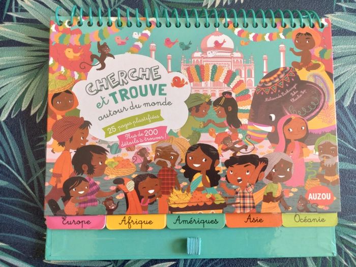 Livre jeu Cherche et trouve autour du monde