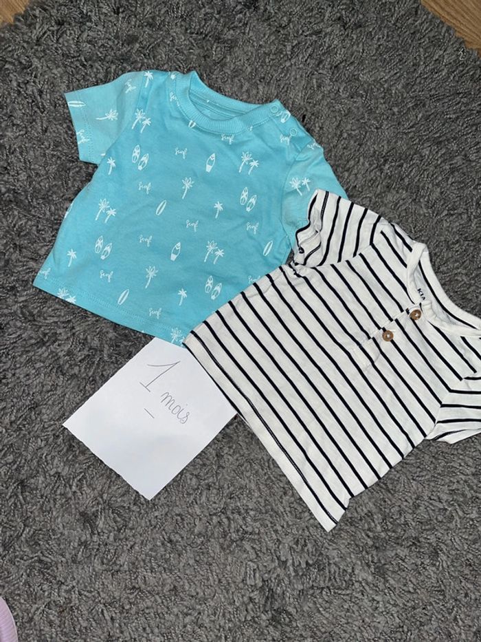 Lot de Tee shirts 1 mois