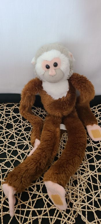 doudou peluche singe lémurien marron beige gris WILD REPUBLIC