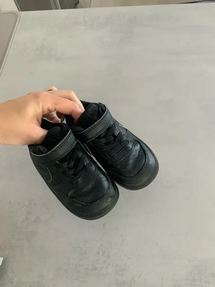 Baskets noir air force 1 nike 23.5 - photo numéro 2