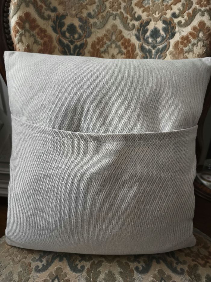 Housses de coussins de 40x40 mettant en avant Frida Kahlo. - photo numéro 2