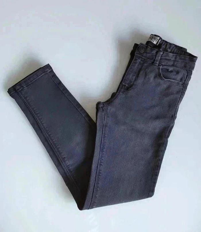 8 € Jean Skinny Kiabi 10 ans