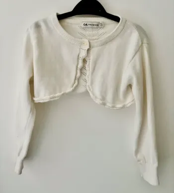 Gilet Boléro broderie très bon état 4 ans blanc cassé C&A