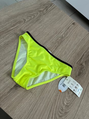 Maillot de bain garçon taille 12 ans Carvico neuf avec étiquette