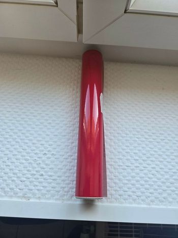 film adhesif permanent rouge foncé pour machine de découpe