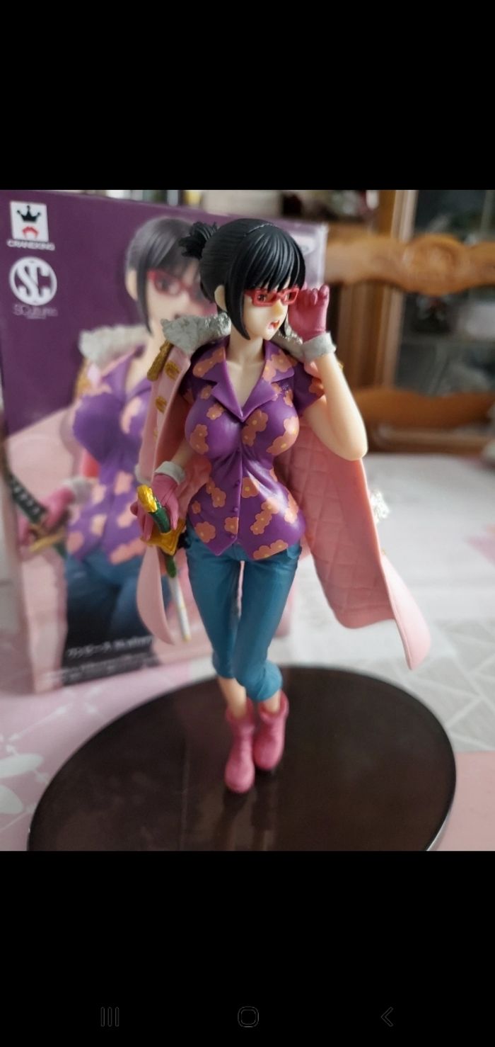 Figurine one piece  tashigi - photo numéro 4