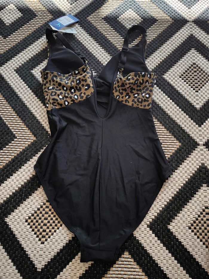 Maíllot de bain sans complexe escapade motifs léopard taille 38-40 neuf - photo numéro 2