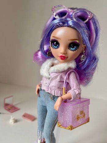 Violet Rainbow High 