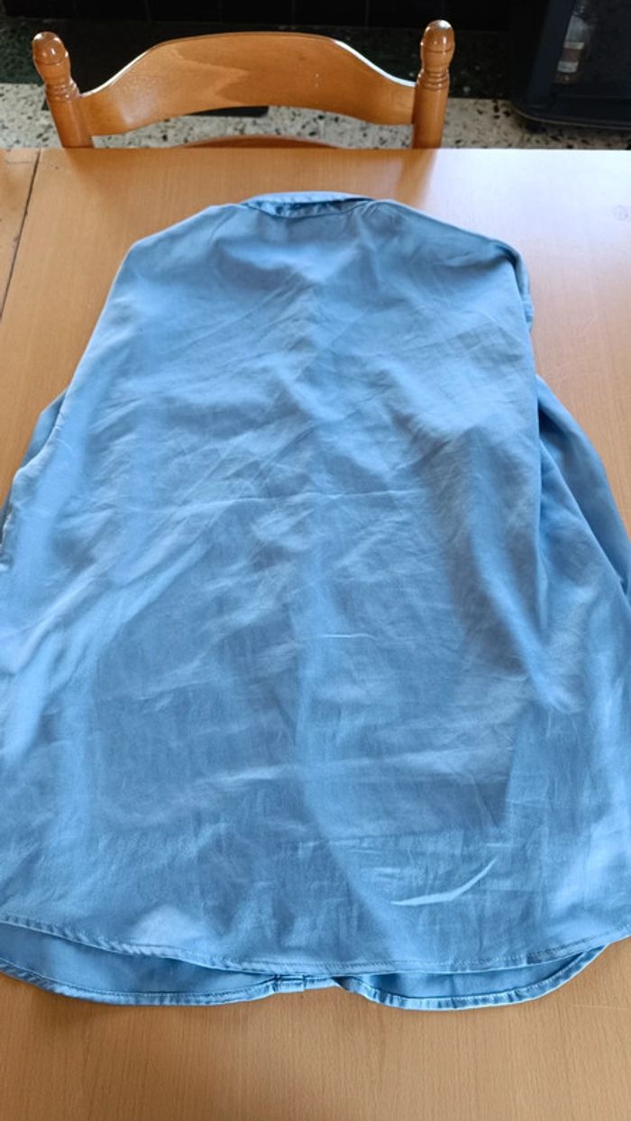 Chemise bleu ciel en satin - photo numéro 7