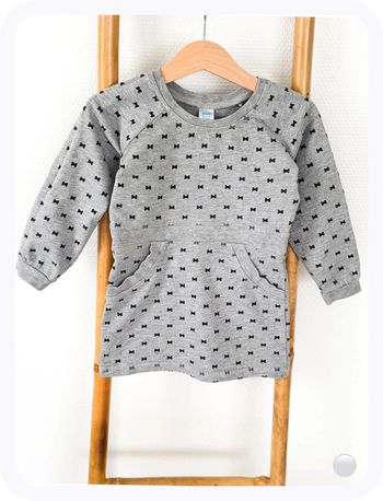 Robe manches longues grise Tag Taille 2 ans
