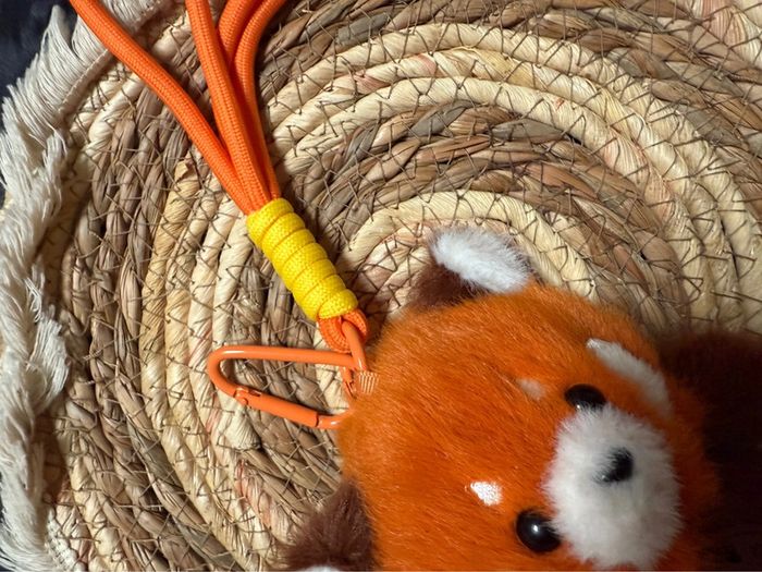 Peluche porte-clé panda roux - photo numéro 2