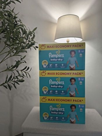 Couches Pampers baby-dry taille 5