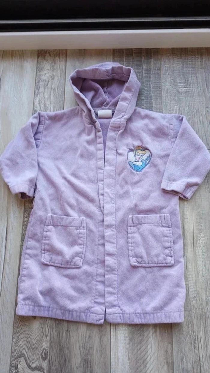 peignoir éponge cendrillon disney taille 2/4 ans