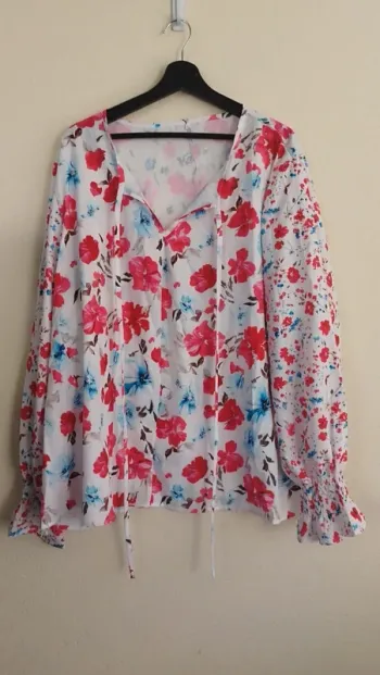 Blouse à fleurs - Shein - taille 52