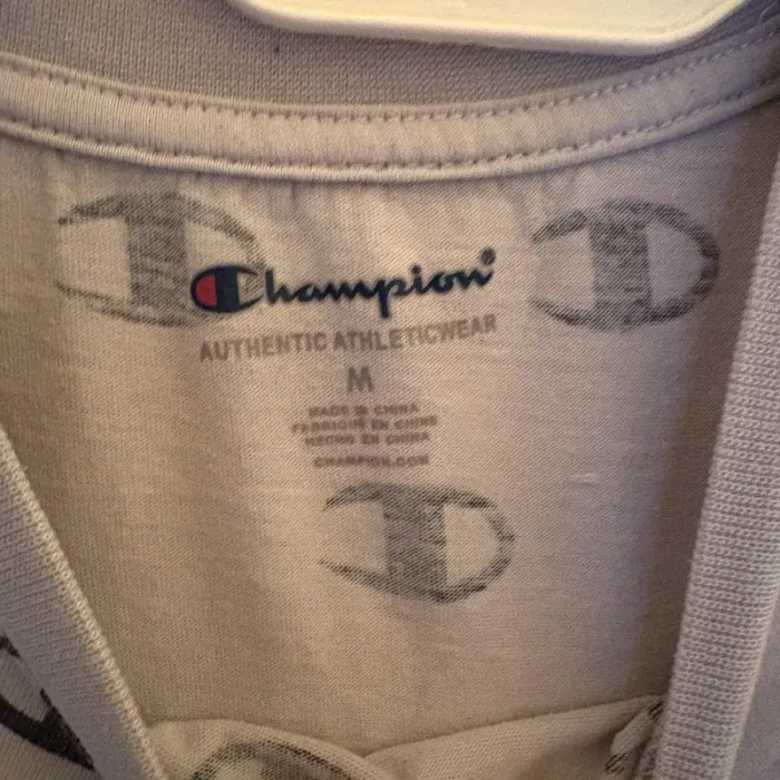 T-shirt Champion • gris & noir • 10ans 🌿 - photo numéro 2