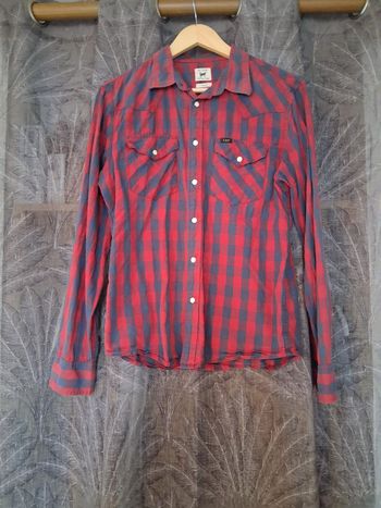 Chemise rouge à carreaux