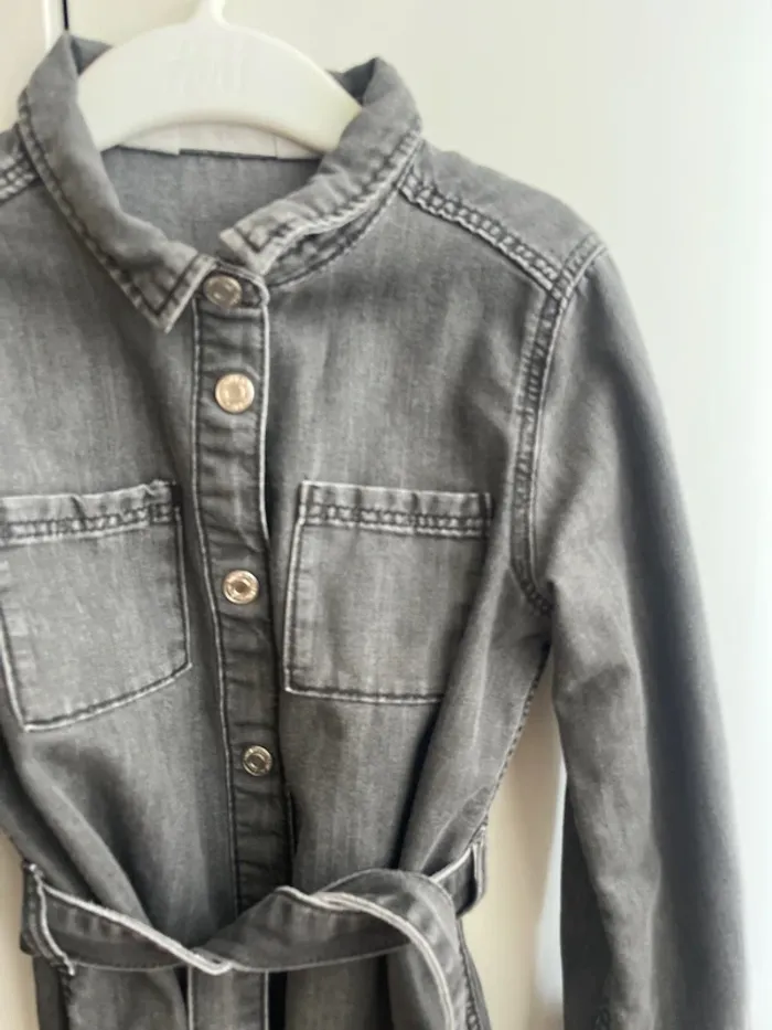 Robe en jean noir H&M – Taille 6 ans 🖤 - photo numéro 3