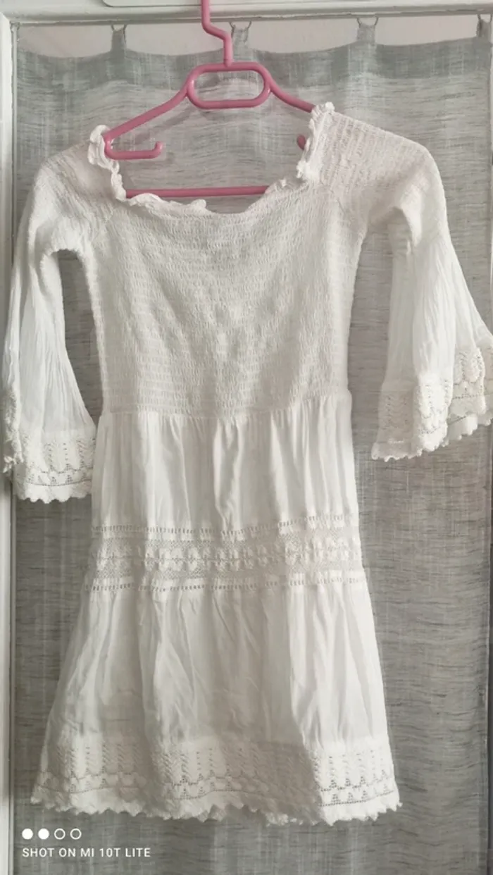 Robe courte blanche Bershka