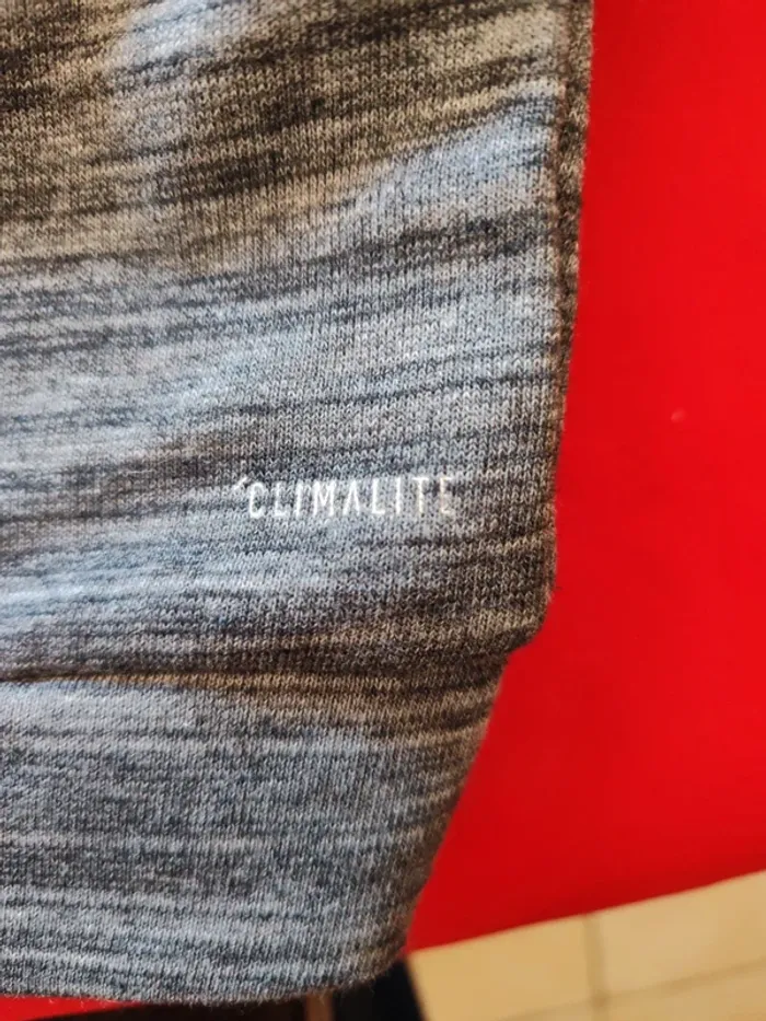 Crop top Adidas taille 36 - photo numéro 6