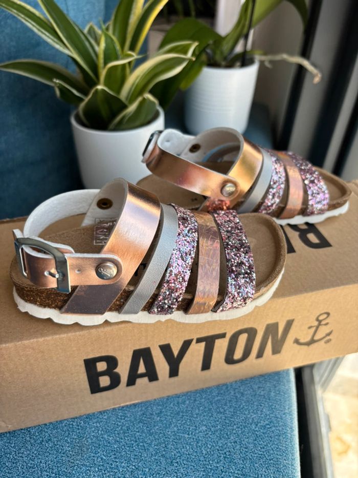 Sandales Bayton superbes 26 - photo numéro 4