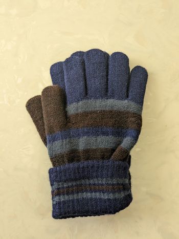 Paire de gants enfant. Taille 4/5 ans