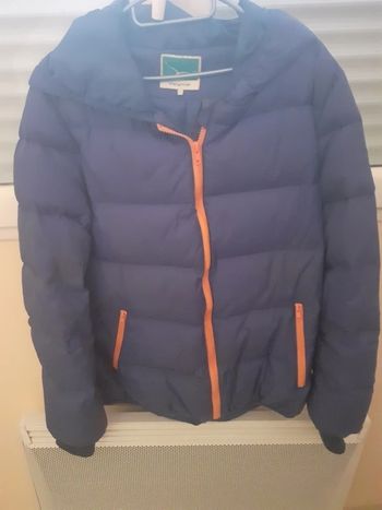 Doudoune bleu tres bonne etat