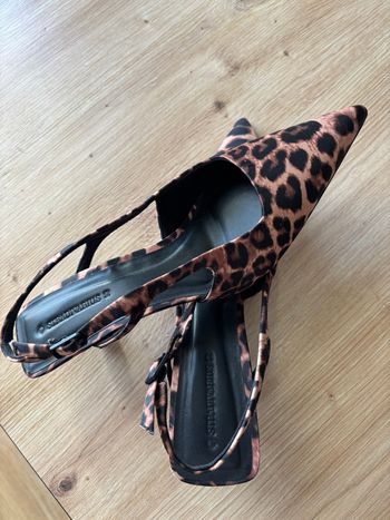 Chaussures avec petit talon imprimé léopard EUR39