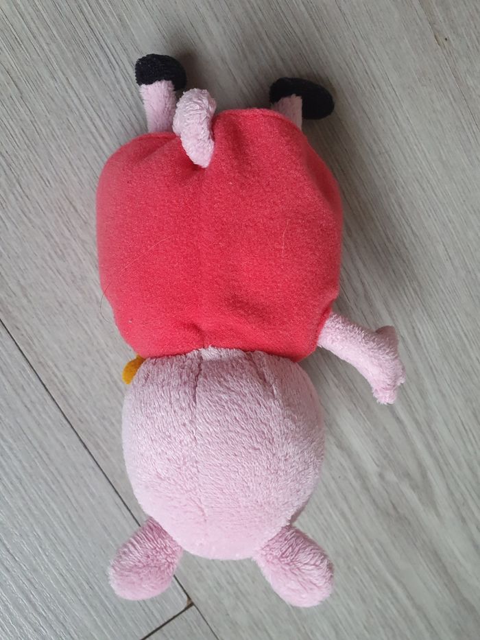 Peluche doudou Peppa pig - photo numéro 3