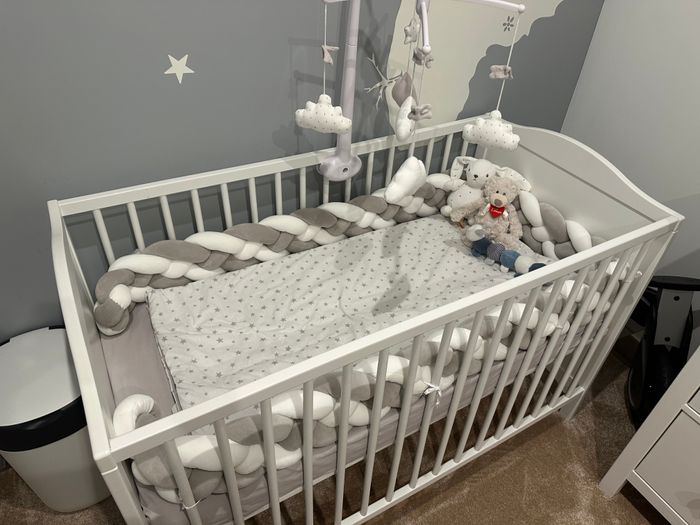 Lit bebe +matelas 60x 120