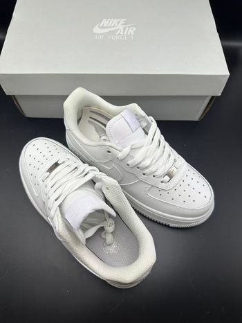 Nike Air Force 1 taille 41