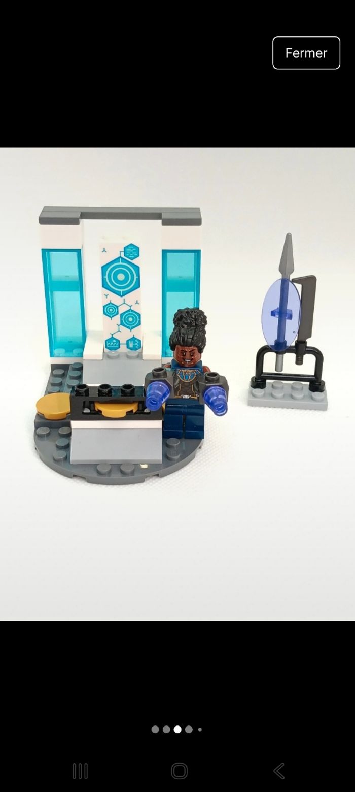 LEGO Marvel 76212 Black panther Le labo de Shuri 
Complet - photo numéro 3
