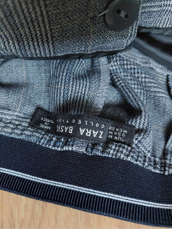 Pantalon chino à carreaux gris Zara Basic T.M TBE - photo numéro 4