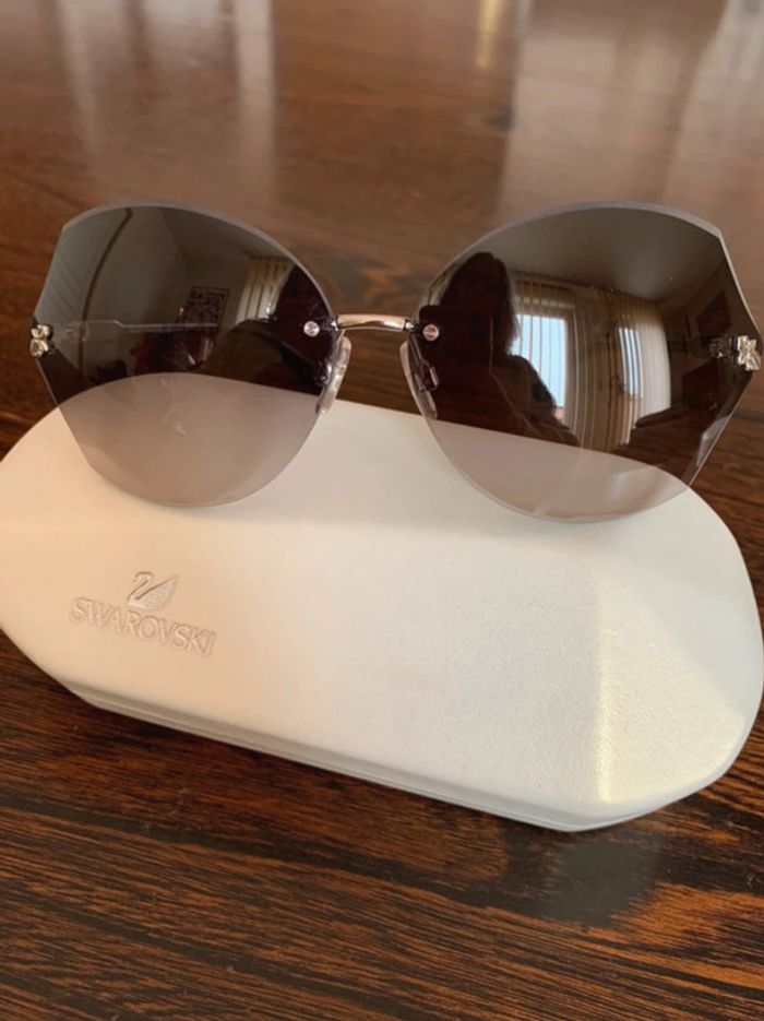 Lunettes de soleil Swarovski - photo numéro 2