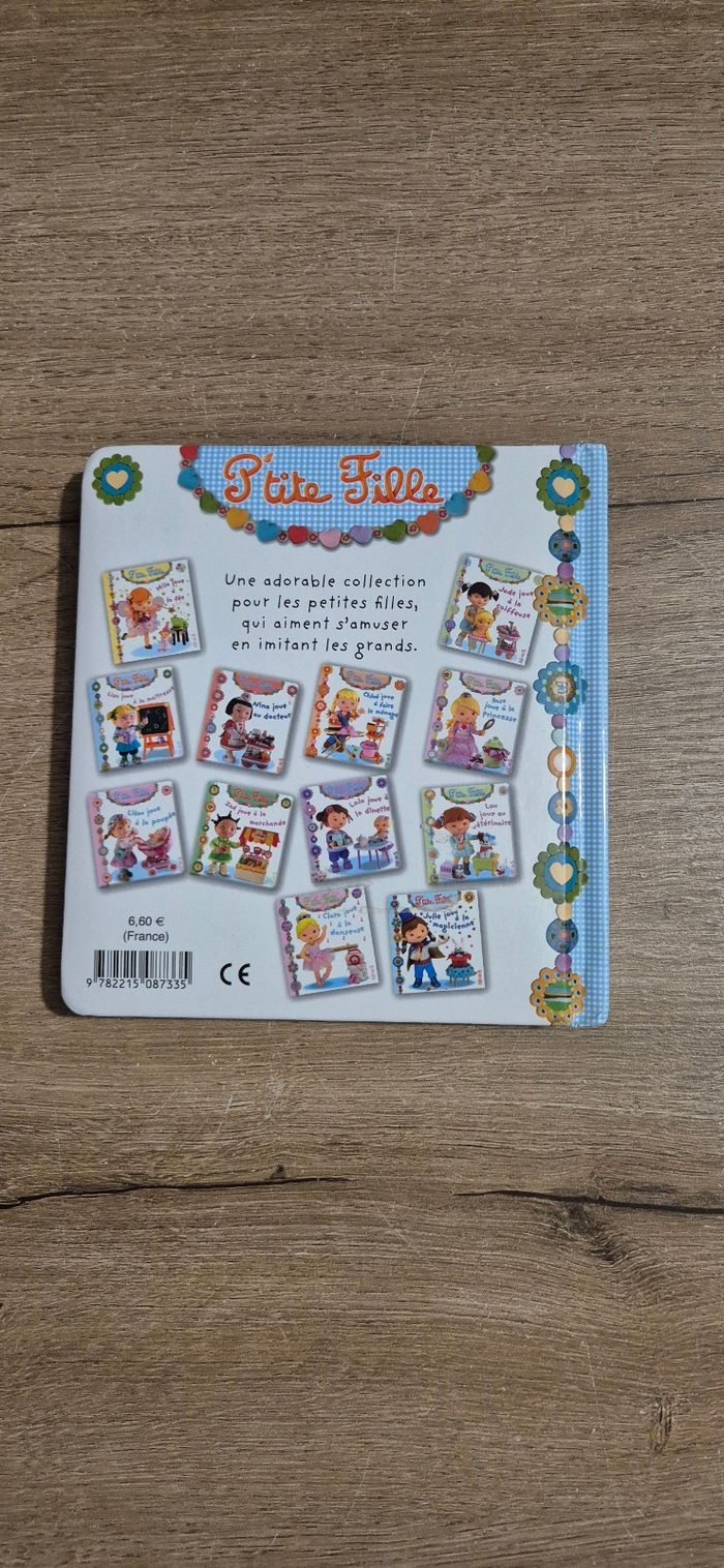 Livre P'tite Fille : Lisa joue à la maîtresse - photo numéro 8