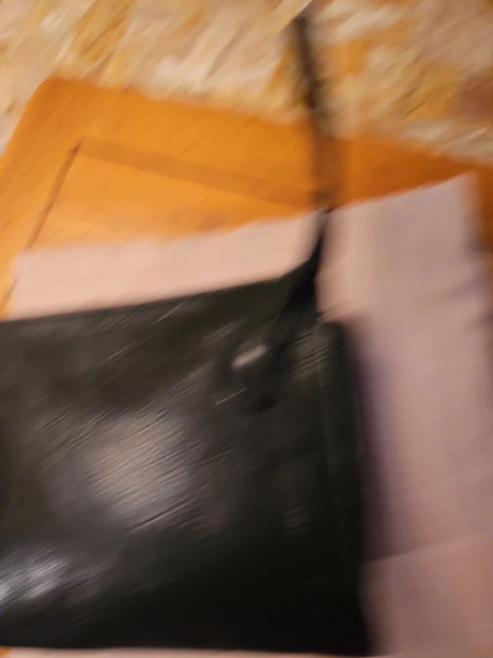 #pochette cuir - photo numéro 3