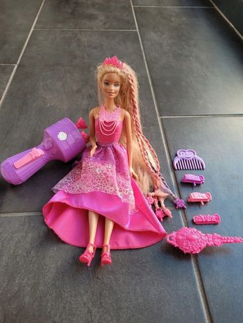 Barbie tresses magiques