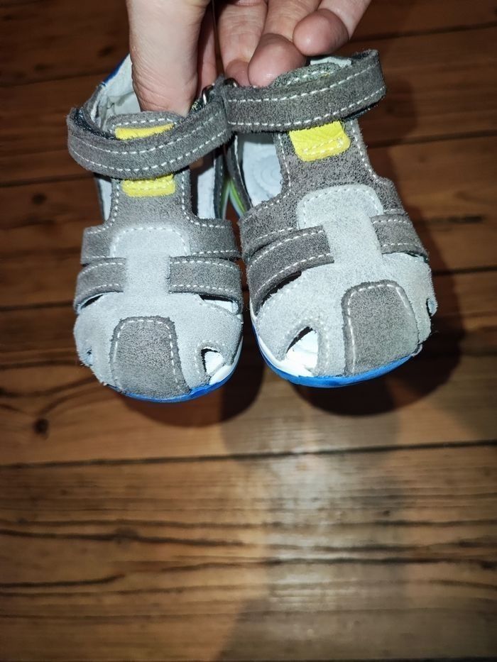 Sandales garçon taille 18 " baby by Gémo" - photo numéro 2