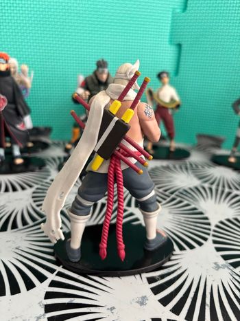 Lot 2 figurine naruto 