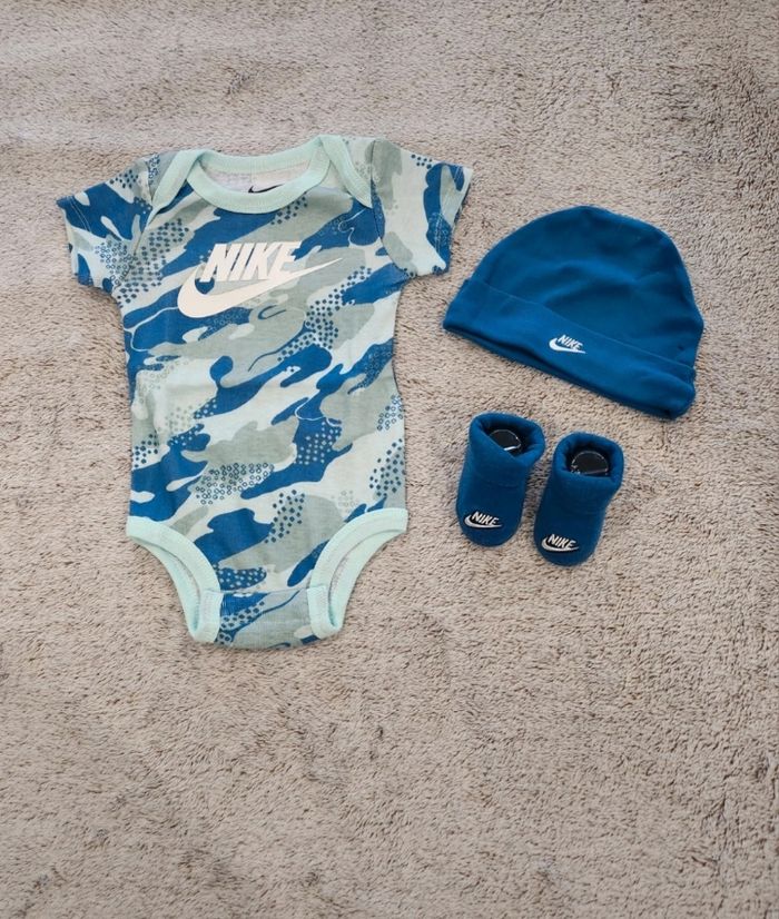 Ensemble bodie Nike - photo numéro 2