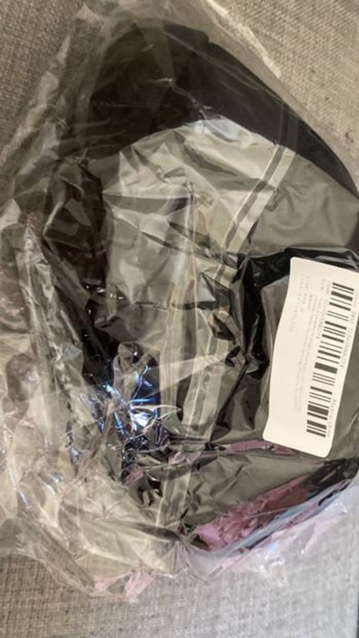 BONNET DOCKER, HIP HOP couleur noir Shark (requin ) NEUF - photo numéro 6