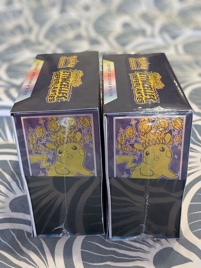 Lot 2 ETB Pokémon Étincelles Déferlantes Pikachu EV08 Fr - photo numéro 3