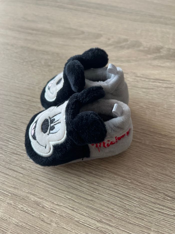 Chaussons Mickey - photo numéro 2