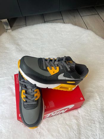 Basket Nike air Max 90